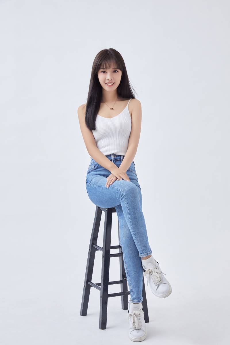 冯璧晴曾献唱公益电影大山里的孩子