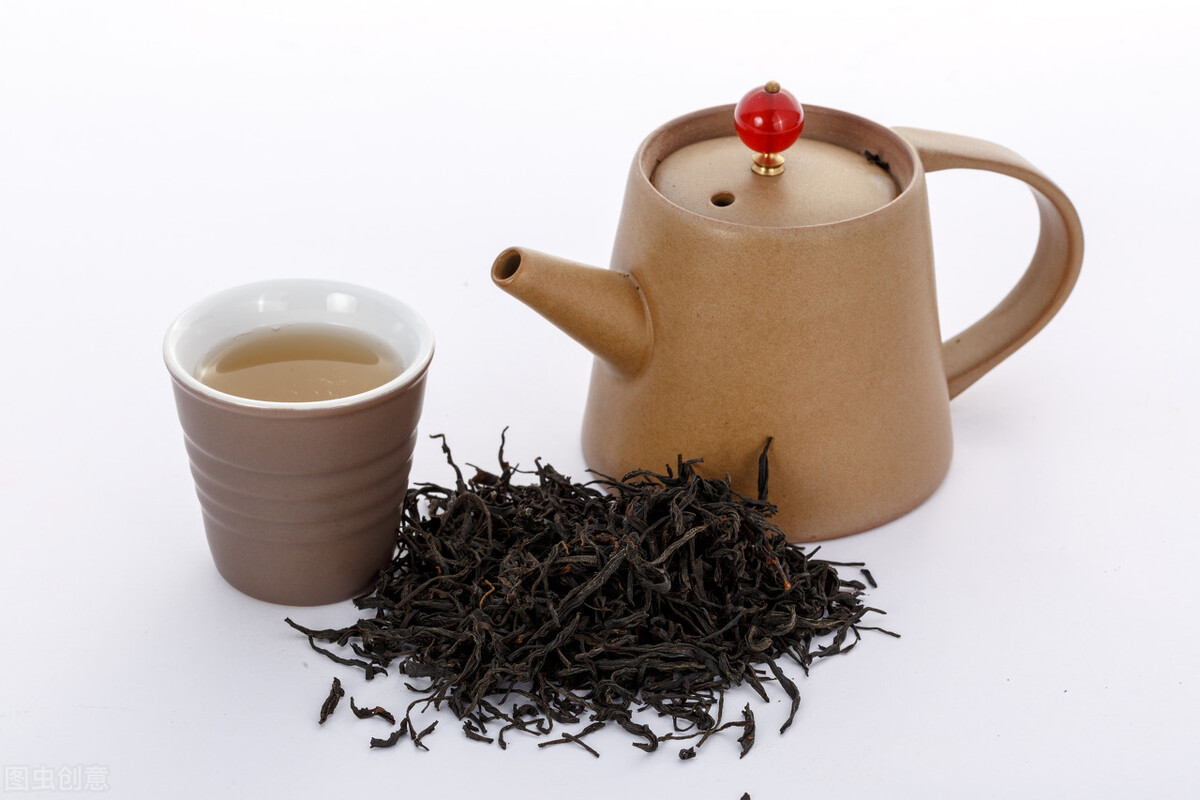 金融反诈大师翟山鹰去哪里了？或喝茶，或闭关修炼