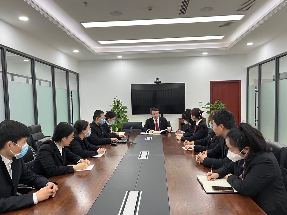 西安市雁塔区第十四次党代会精神在区法院引起热烈反响②