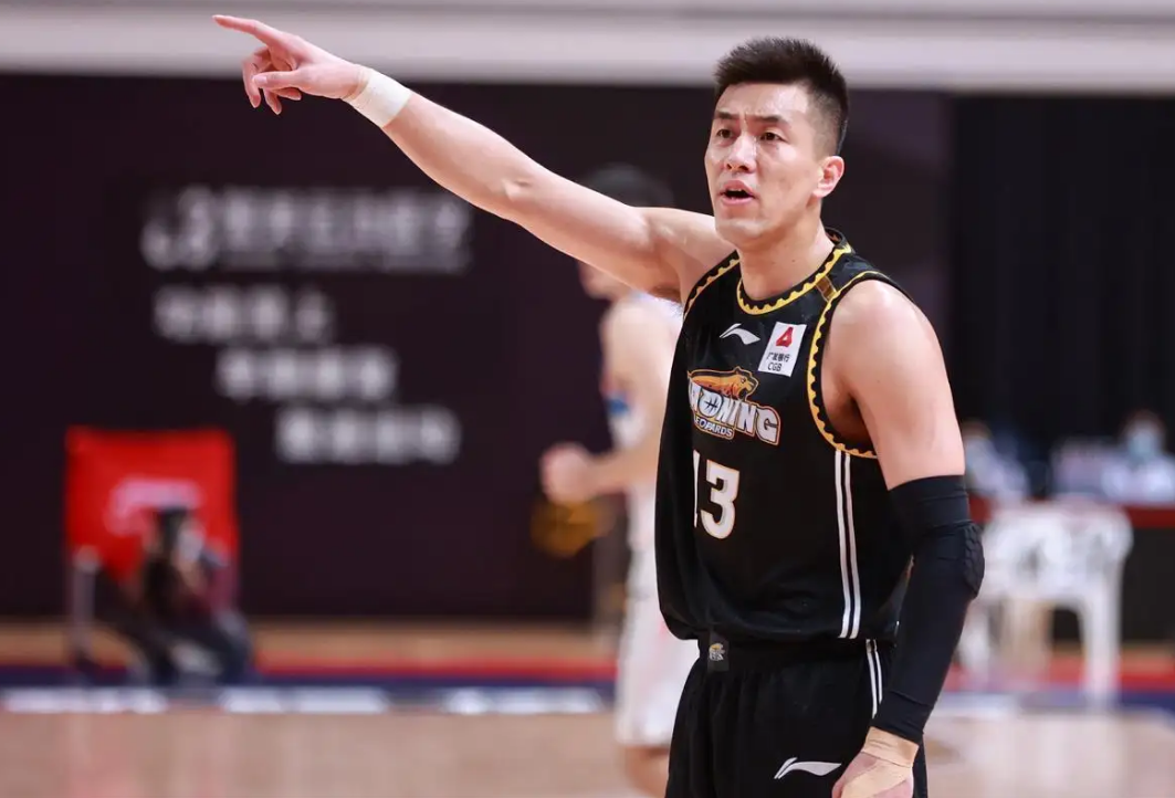 看cba怎么知道哪个是哪(篮球12345号位什么意思？结合灌篮高手、CBA、NBA快速了解)