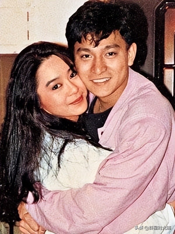 不清醒的喻可欣：和刘德华恋爱3年怀念了30年，是深情还是炒作？