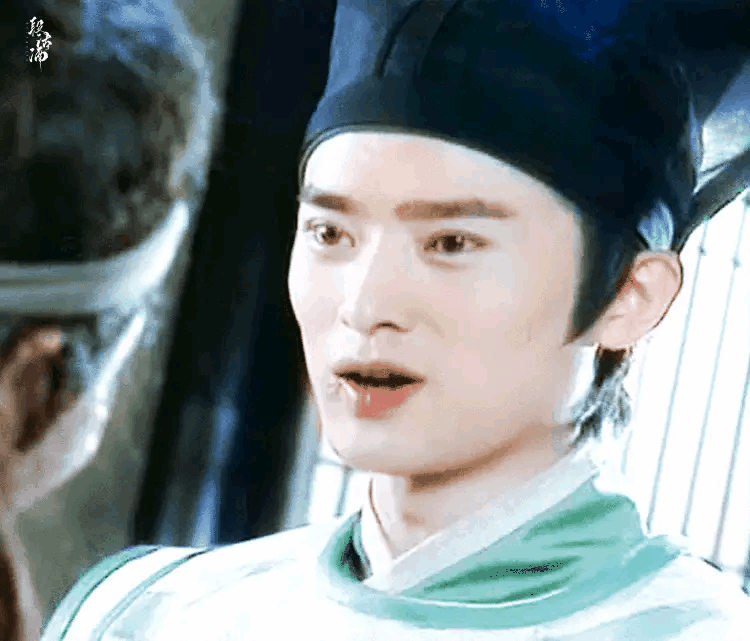 就不得不提《少年包青天》,它可谓是90后的青春,尤其任泉饰演的公孙策