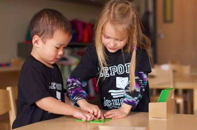 《发现孩子》：给孩子爱、自由、尊重，激发他们内在的潜能