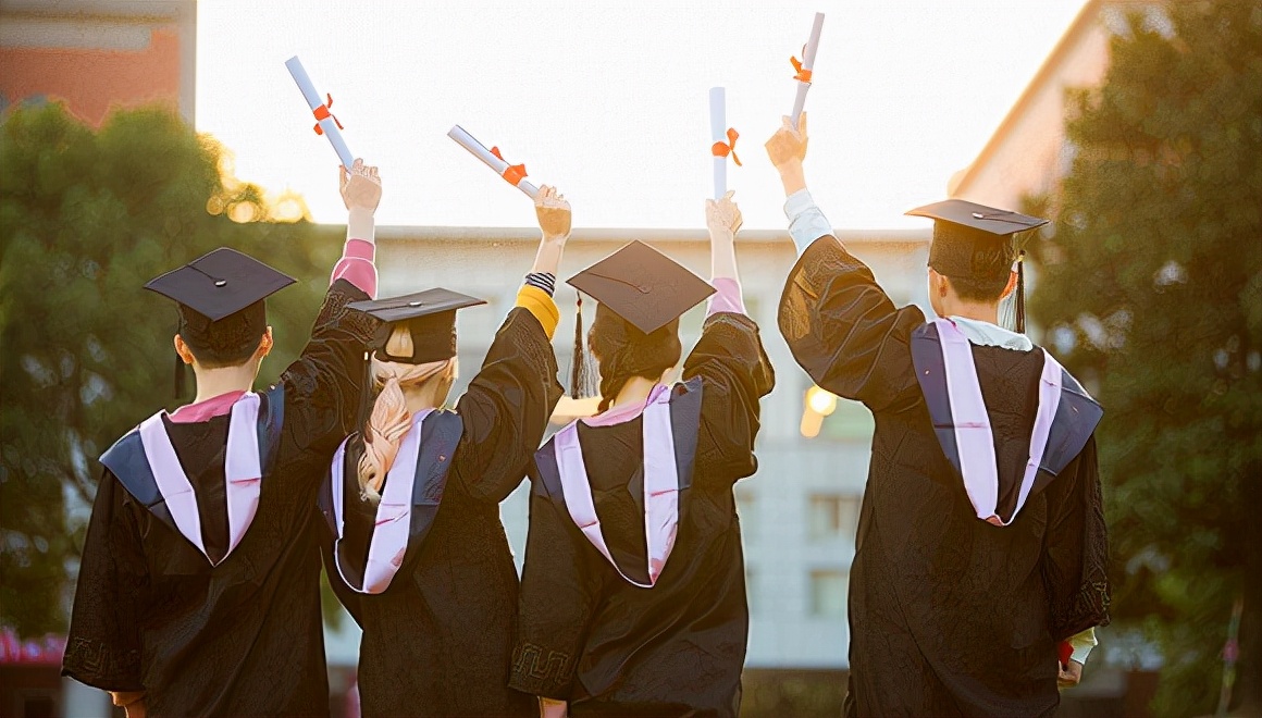 最高奖励100万？2021留学生落户指南新鲜出炉！总有一款适合你