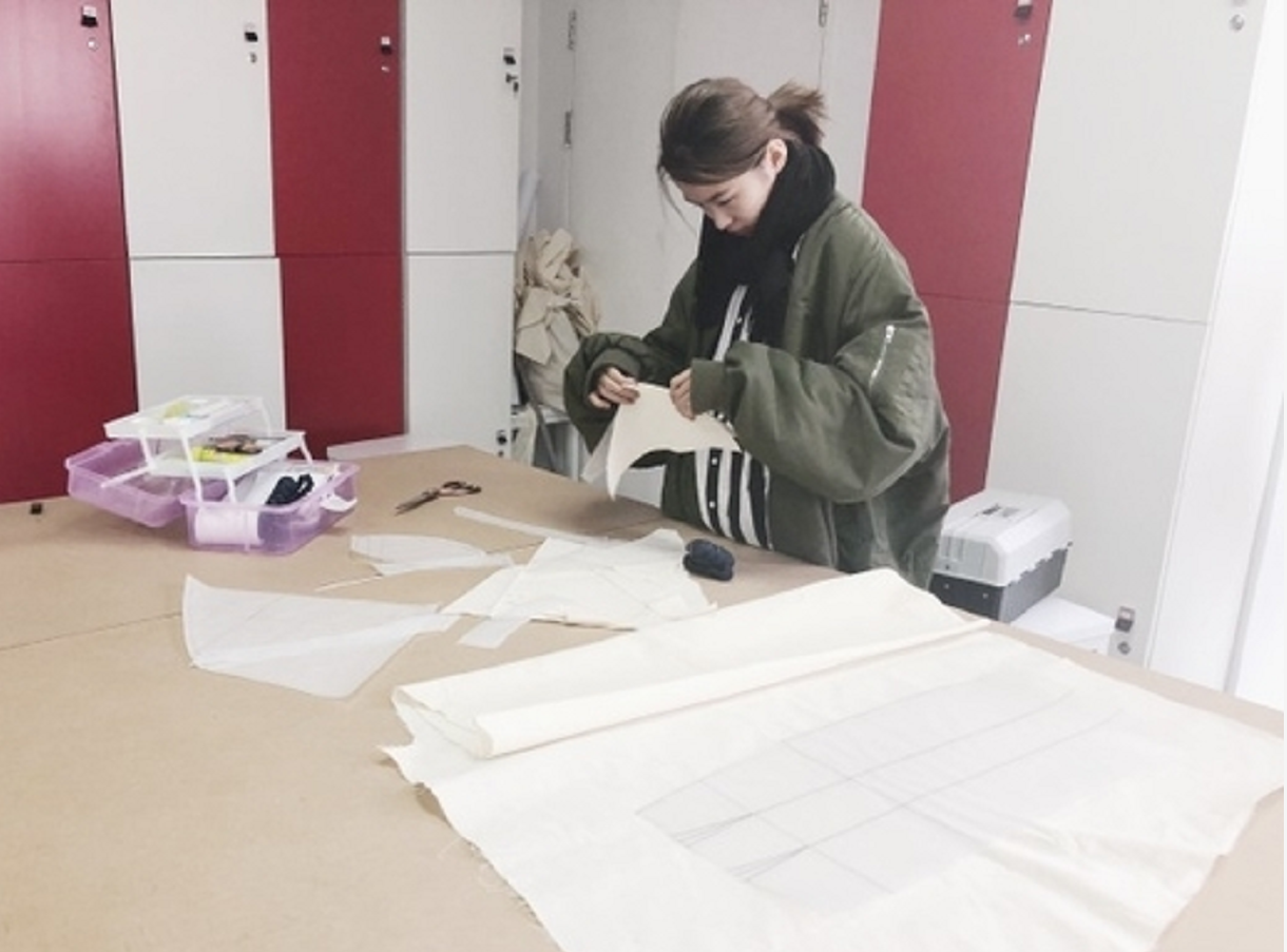 辽宁巨婴：16岁吃饭靠人喂，每天开销过万，2017年变形后怎么样了