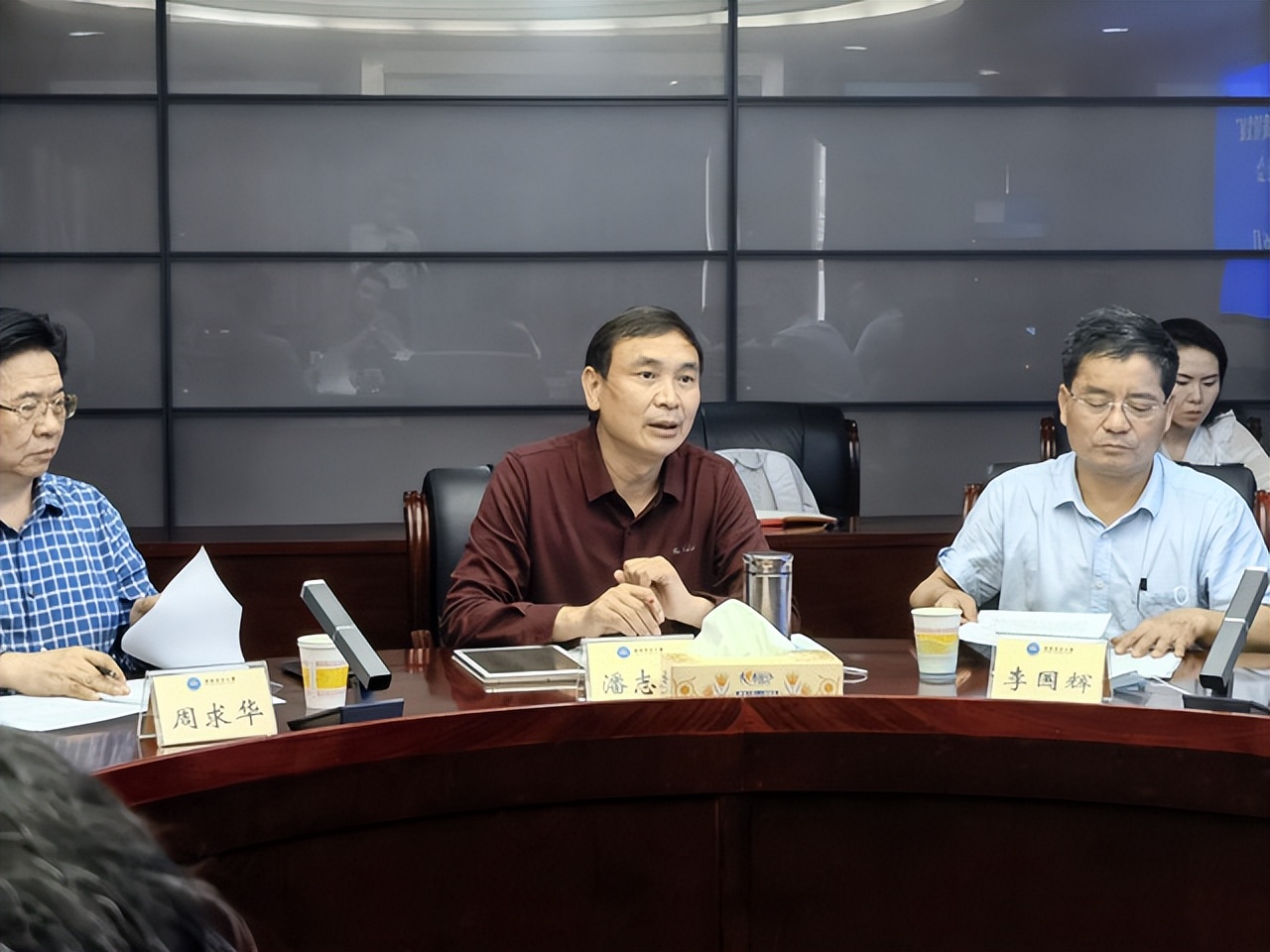 潘志勇律师受邀出席“建立健全市场主体有序退出机制”调研座谈会