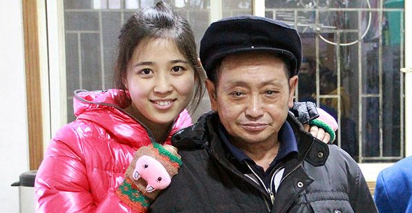出生被遗弃，在《中国梦想秀》舞台，周立波擦着泪要给她捐10万元
