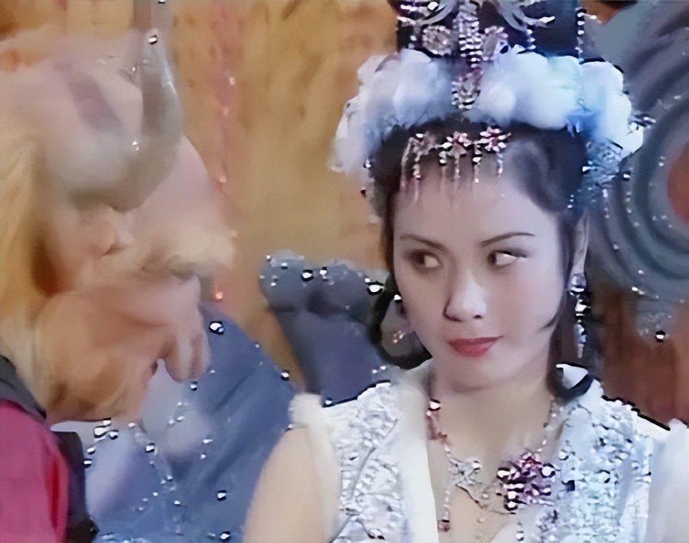 《西游记》导演：我找遍全国的漂亮妞，你们却只盯着只猴子看？