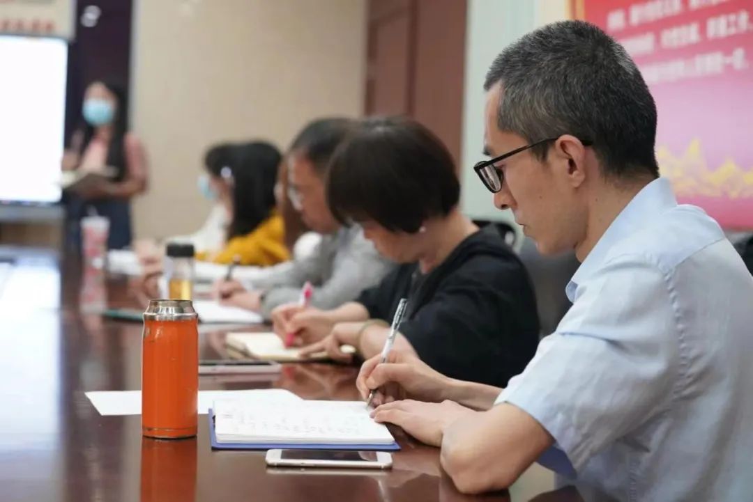 成都高新区中和小学推进教学成果培育(选题)系列研讨活动