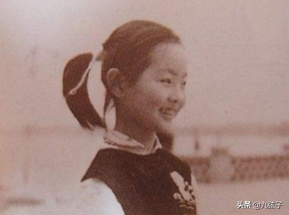 最怕孤独终老的死去，两段失败的婚姻，52岁的鲁豫后悔了吗？