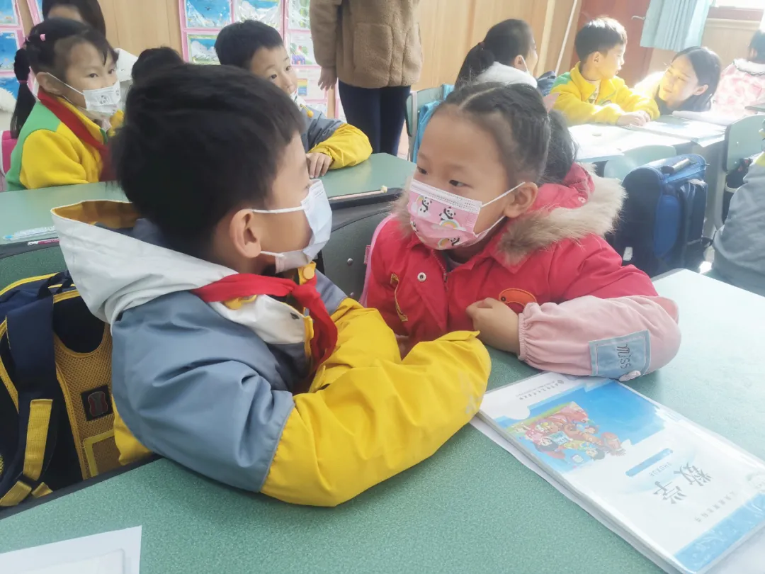 双流区实验小学外国语学校——磨砺促成长 交流思改进