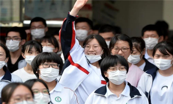 资深班主任坦言，高考是拉锯战，“后劲足”的往往是这一类学生