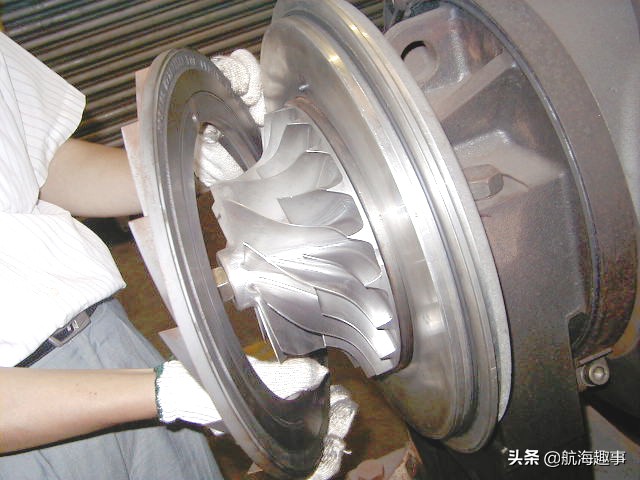 从汽車引擎“T”学习，带你了解船用发电机废气涡轮增压器的检修