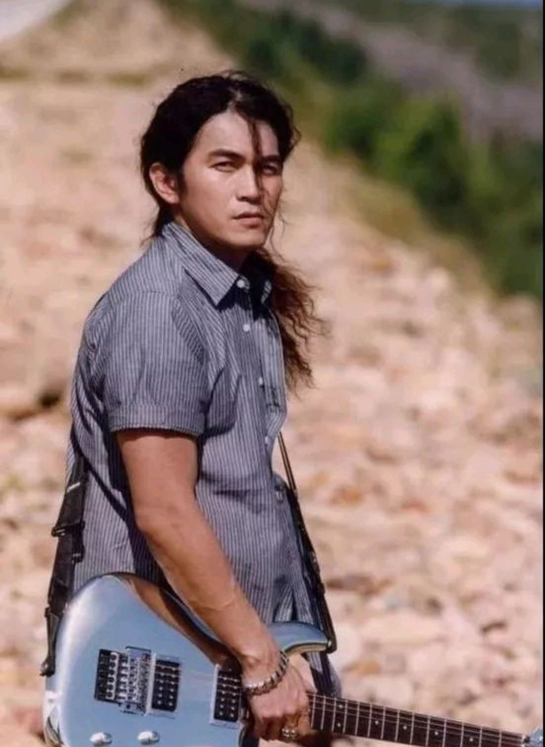 迪克牛仔:从"摇滚巨星"沦落到走穴为生,终于让人再次为他鼓掌