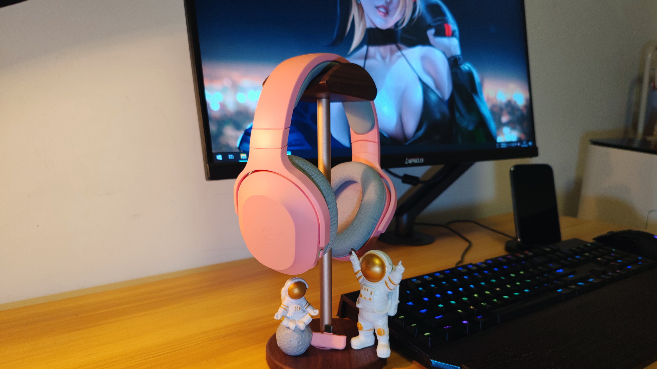 无线猛男粉电竞耳机，重燃中年人游戏信心