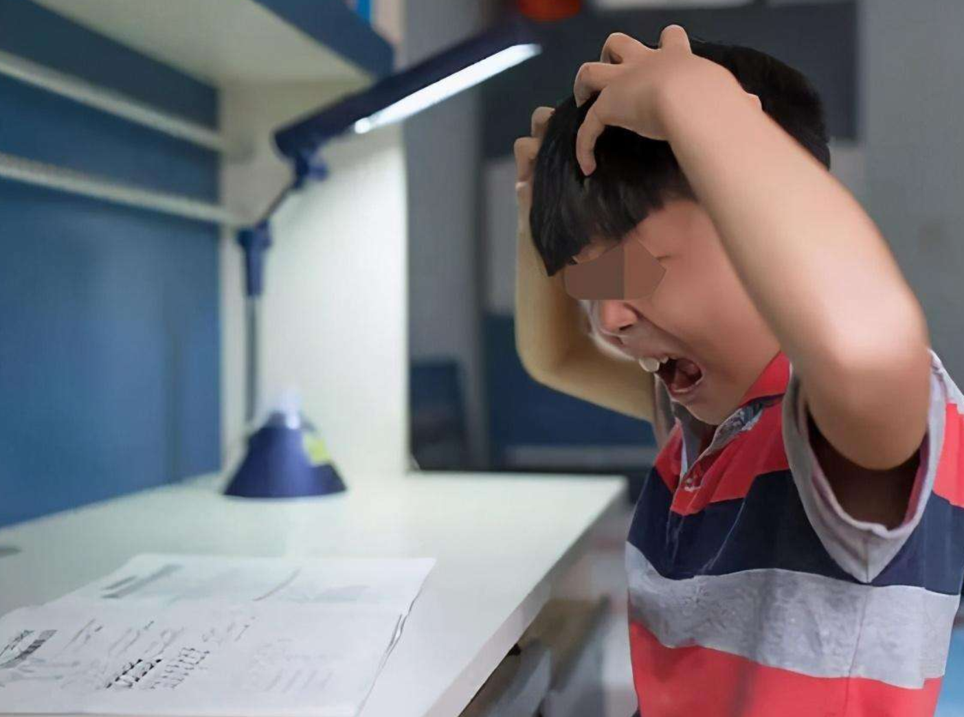 变态内卷？南京一家长逼7岁儿子和5岁女儿学习高数，被强硬禁止