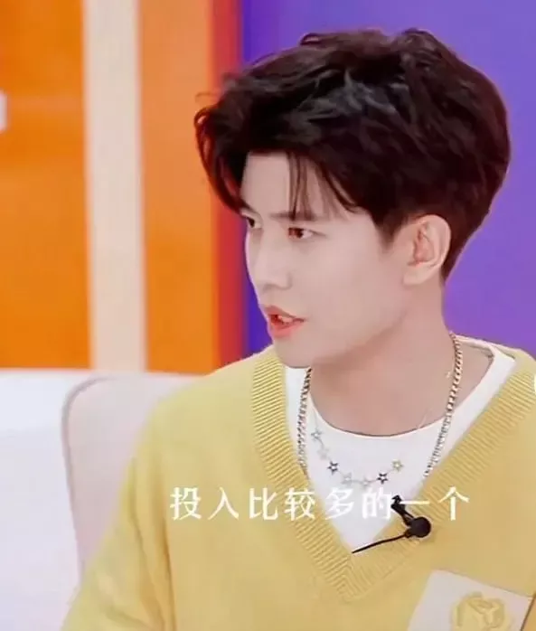 杨颖官宣离婚前还在秀恩爱,疑为新剧加热度,任嘉伦被利用了吗