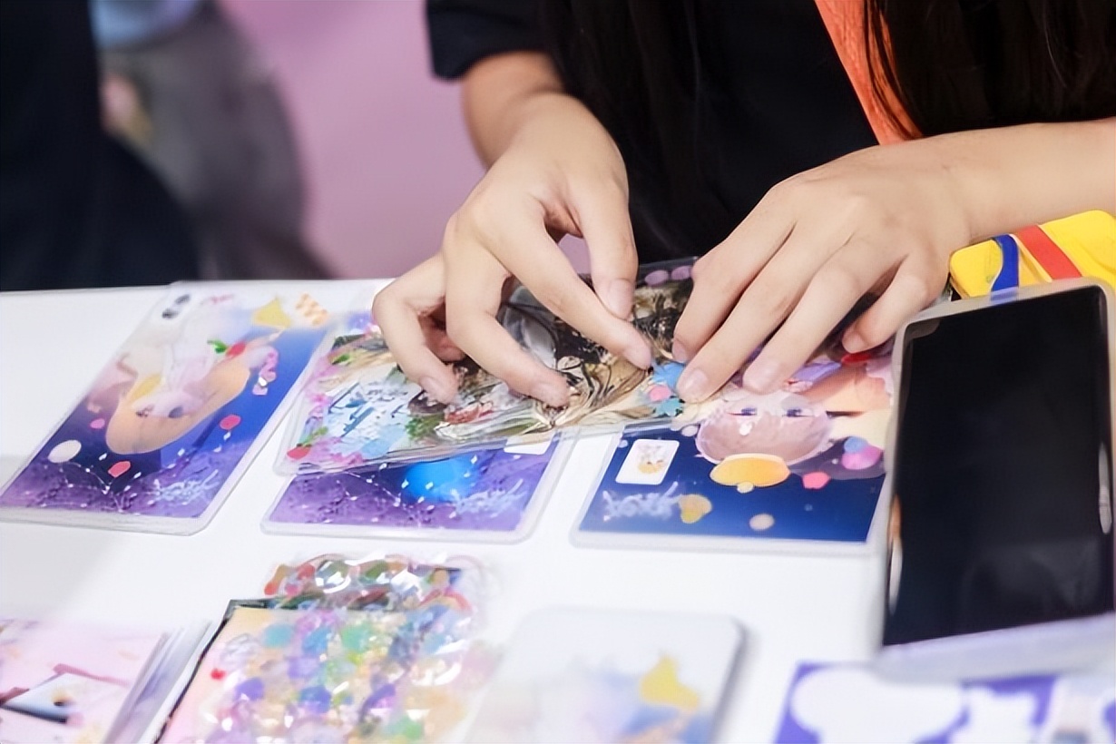 ���ƴ�Ԫ�ڣ�������ө��涯����Ϸ���껪�����ഺ�˳�