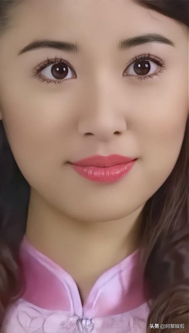 林心如年轻时真漂亮