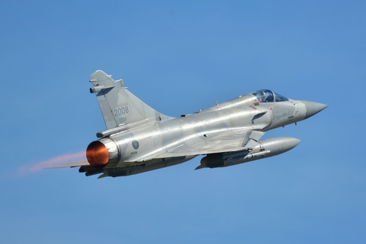 �й��վ������Ǿ�������������F16�ͻ�Ӱ��������10���Ժ�ճ���