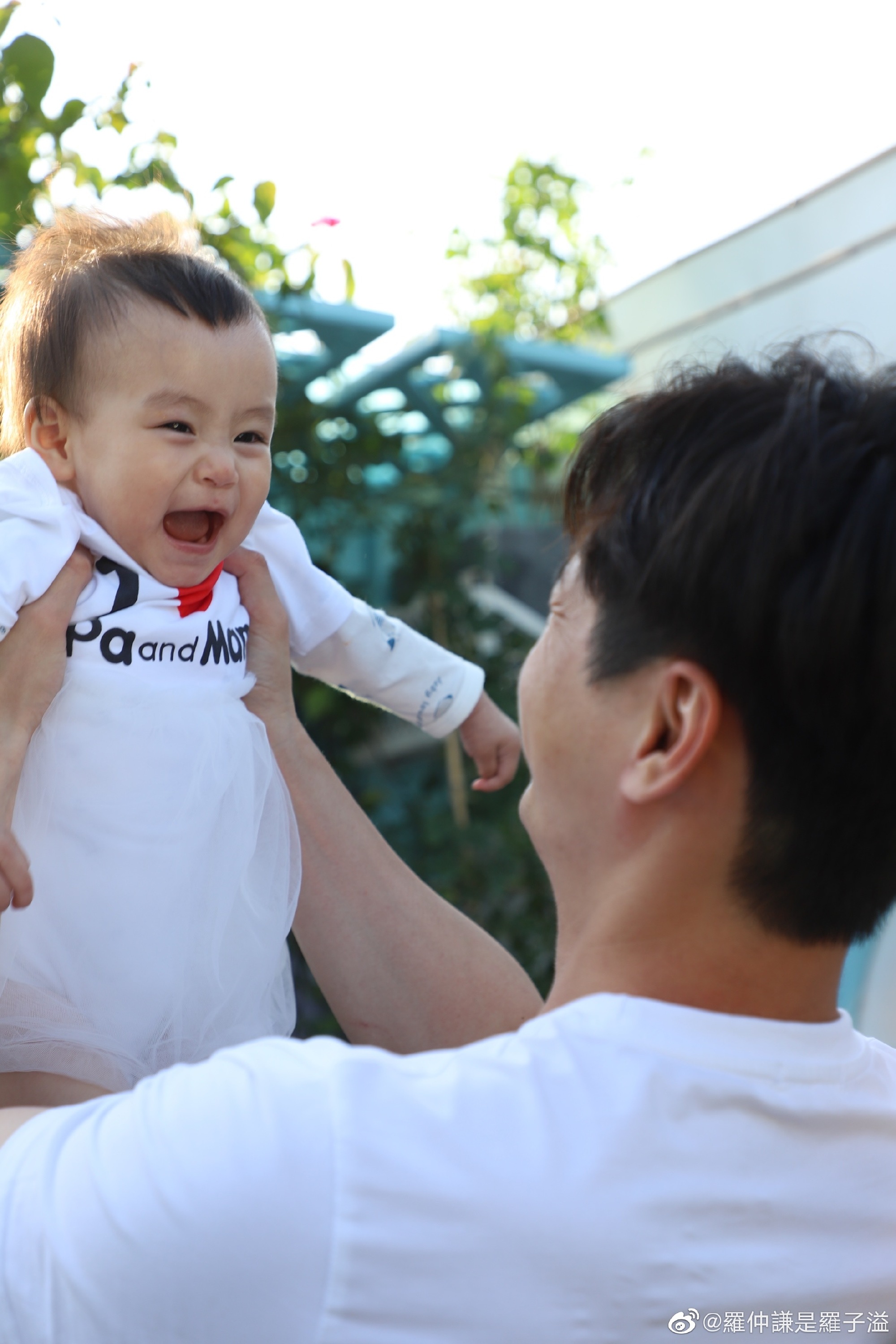 罗仲谦受访否认和杨怡改名为求子，亦无刻意隐瞒怀上第二胎消息