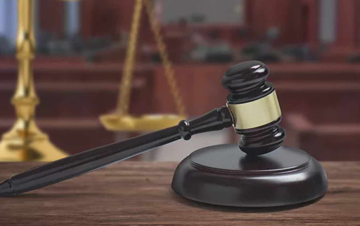 1999年，江苏小伙救下溺水女孩，1年后为何起诉女孩索赔26万？