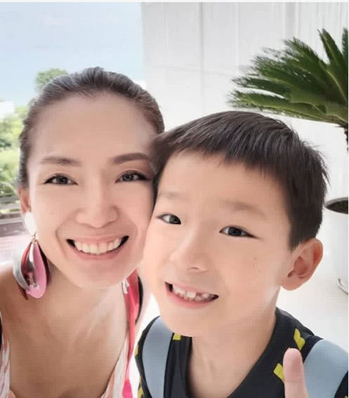 9个版本的东方不败，每一个都有特色，哪个最符合原著？