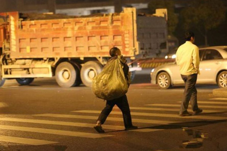 高考状元无故消失，10年后找到父母已认不出，请教孩子学会失败