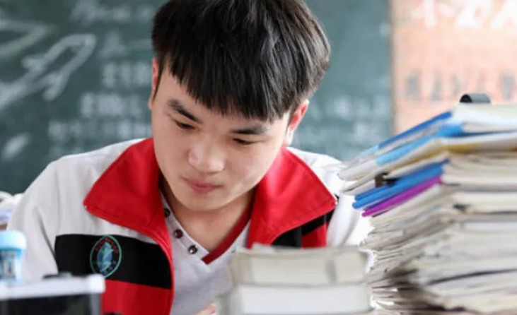 谁偷了我的21分？学生高考分数从619变598，赋分制让人摸不到头脑