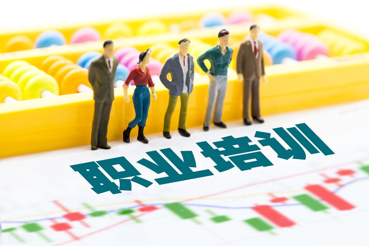 医生规范化培训能否约定服务期和违约金？