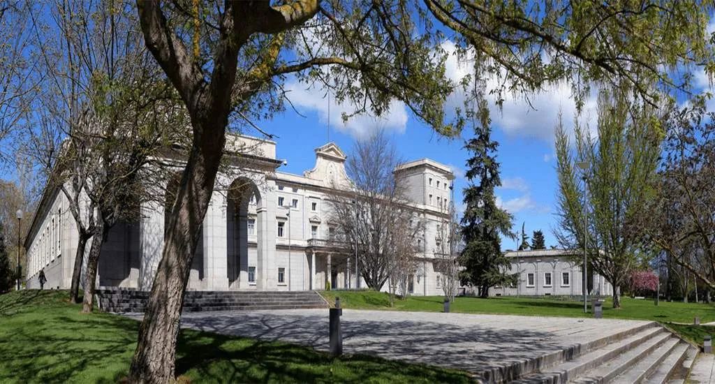 圆梦名校！西班牙马德里康普斯顿大学专升硕了解一下