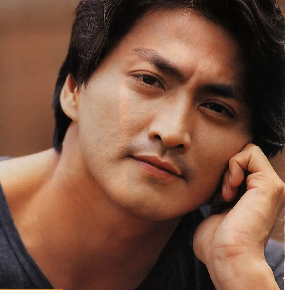 拥有“铜铃大眼”的10位男星，个个都是金刚眼，像开了大眼特效