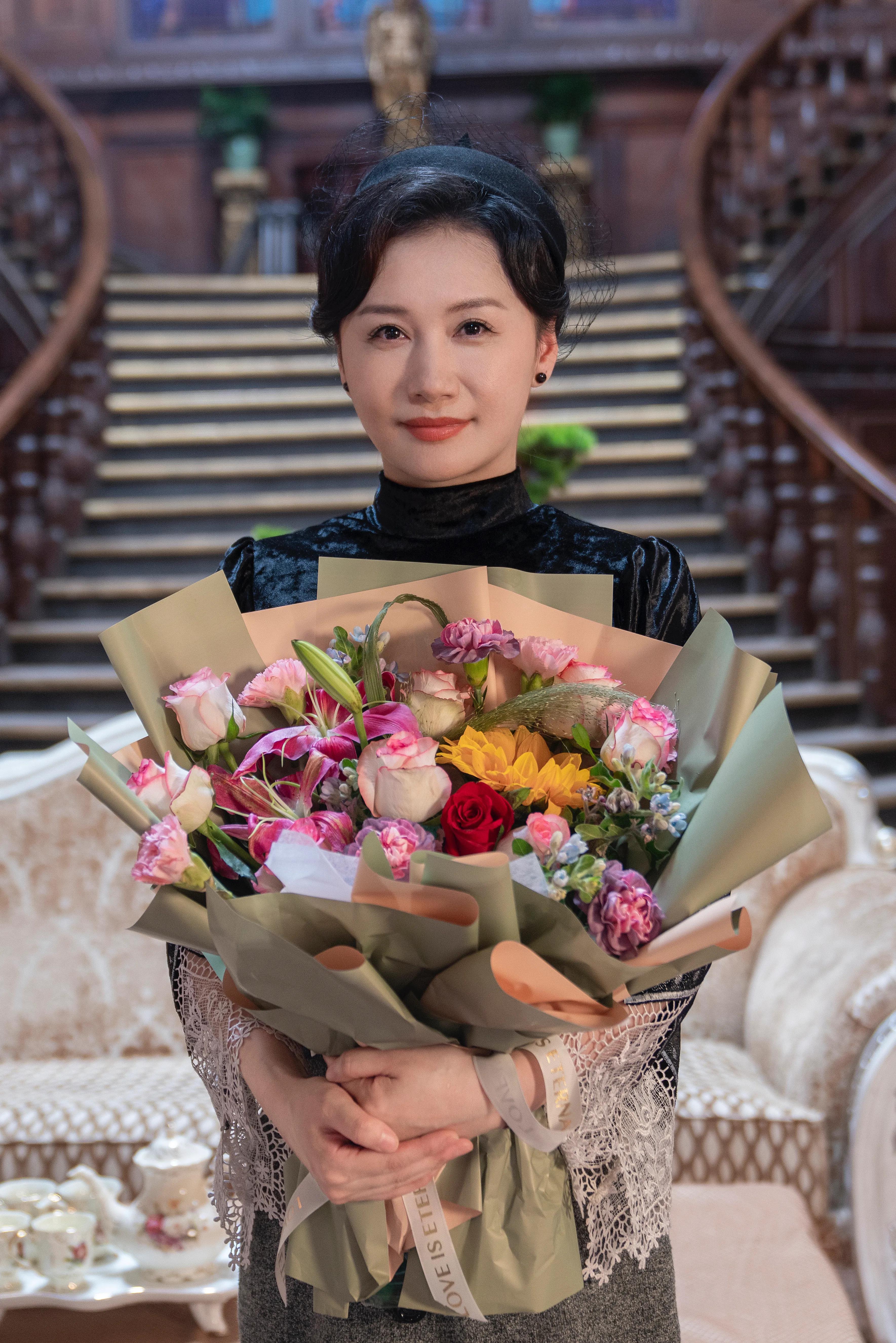 王婉娟演技精湛获导演认可，电视剧《薄冰》杀青