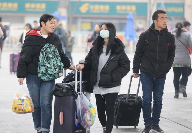 寒假最新通知：多省放假时间调整，元旦期末考试，一地重启网课