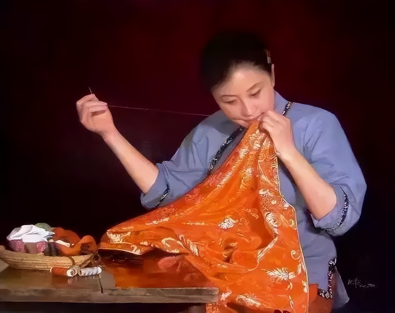 10句贊美母親的詩句是什么？