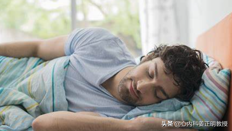 睡覺不能“腳朝西頭朝東”，咋還和地球磁場有關系？如何提高睡眠