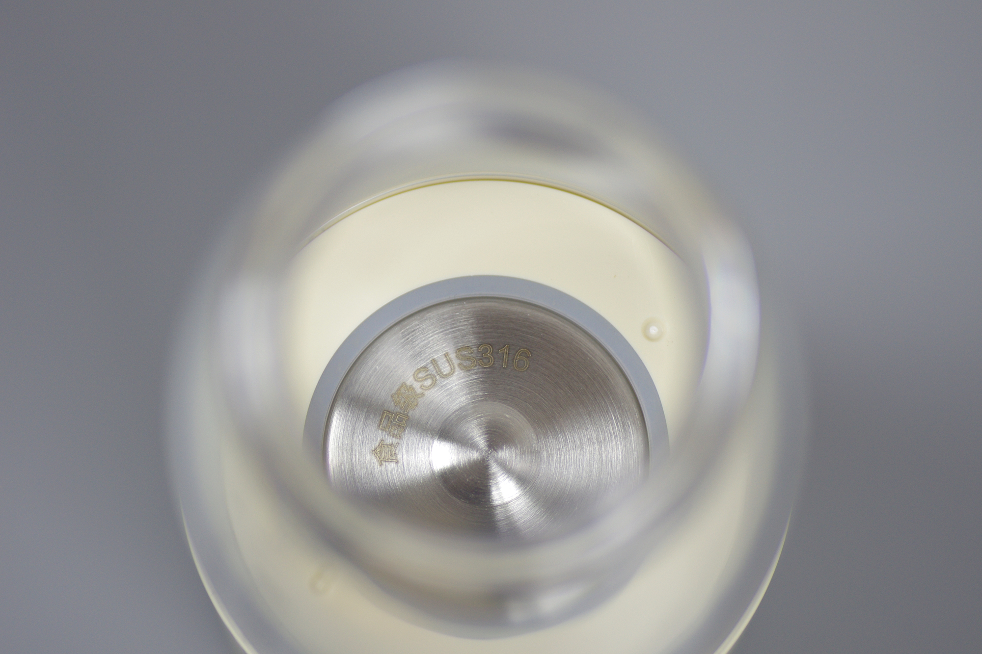 恒温热水，即时冲奶，聪米无线便携调奶器
