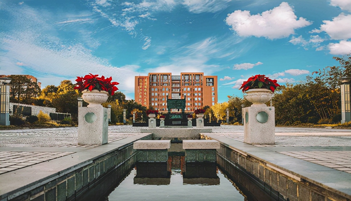 最新2022年上海市高职院校排名出炉：上海工美职院继续领跑