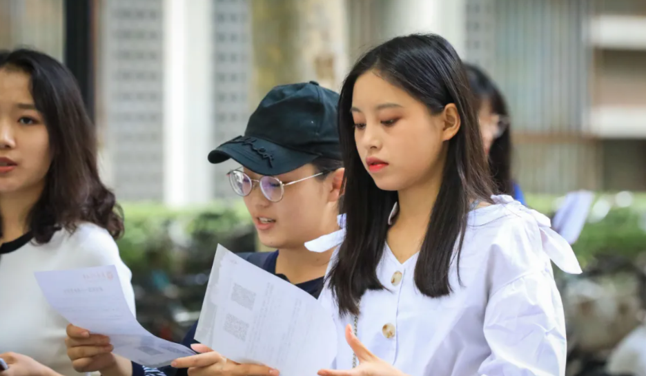 在省内和在省外上大学的区别，原来可以这么大，不只体现在距离上