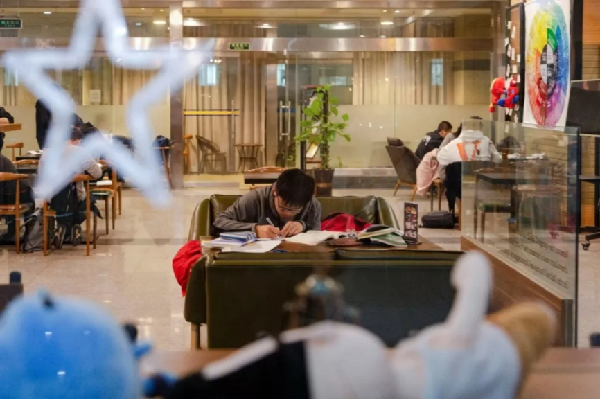 一年超105万人次打卡！山东“宝藏”图书馆：拥有百年藏书，还是影视剧取景地