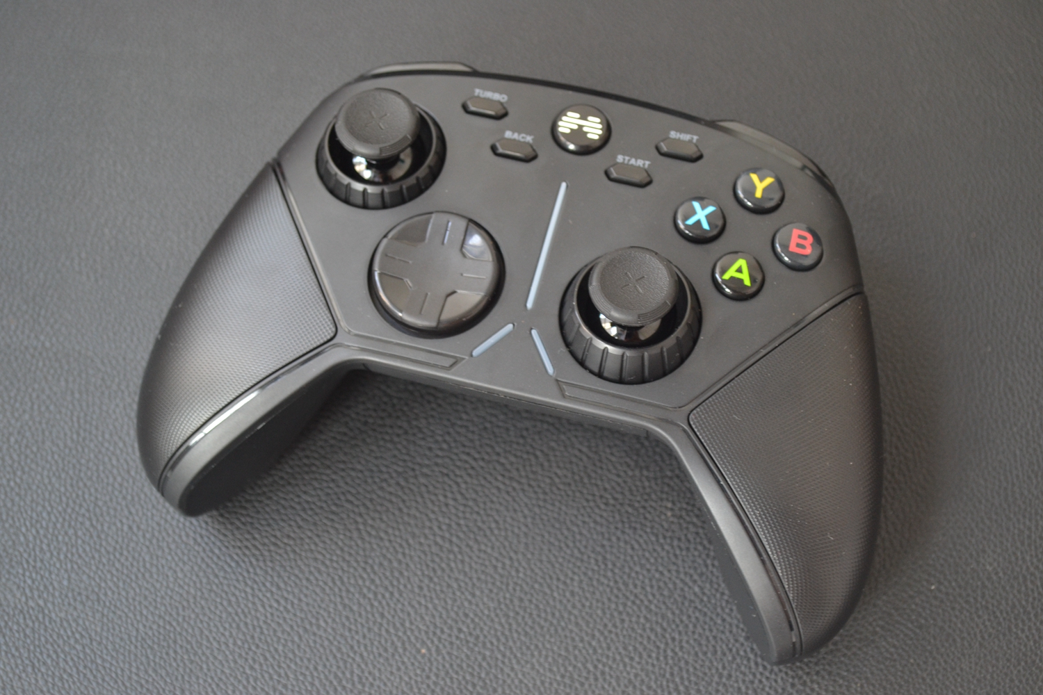 北通阿修罗3S游戏手柄，玩转新竞界