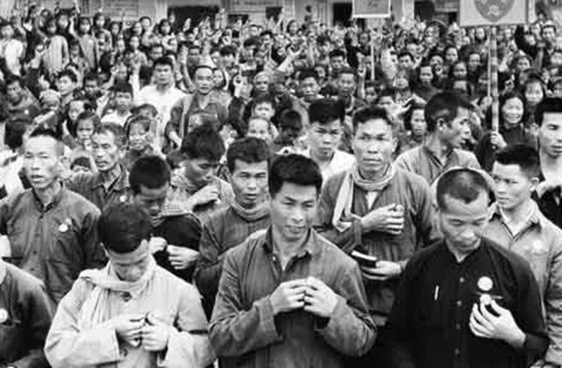 1970年，一開國中將遇刺身亡，周總理下令嚴查，13歲小孩指出真凶