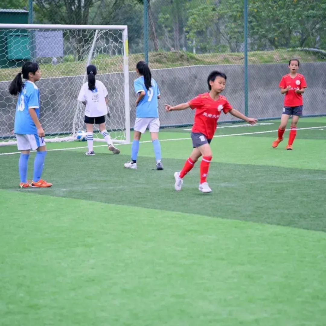 大林小学参加2022年第二届“天府杯”校园足球总决赛取得优异成绩