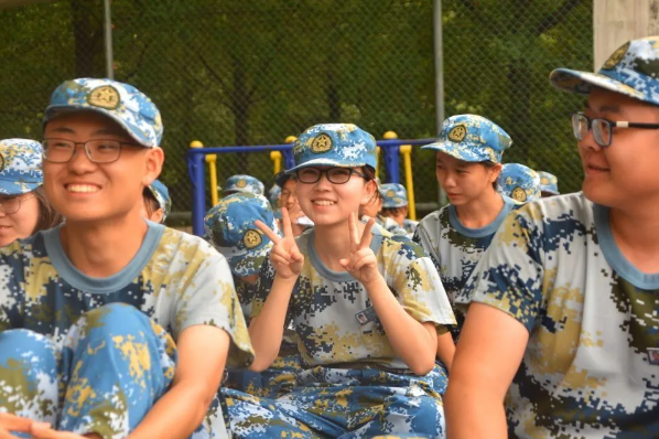 湖北“网红”女神学霸：稳居专业第一，拿国家级奖励，保送985名校！