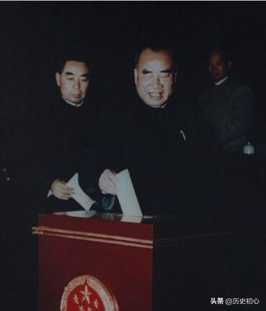 朱老总位列十大元帅之首，授衔编号却是004那么001号给了谁？