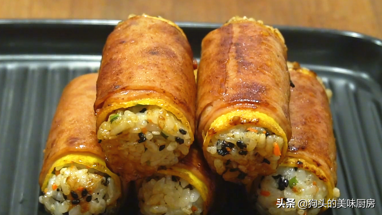 吃不完的米饭试试这样做，加三个鸡蛋，有菜有肉，营养又健康