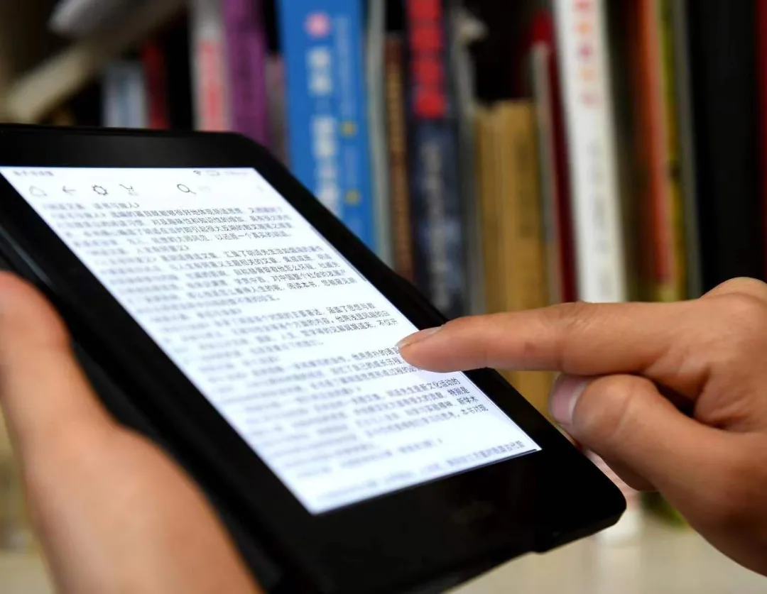 传Kindle退出中国,“阅读神器”成“泡面盖子”,谁还用它读书?