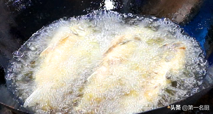 鲫鱼怎么做好吃（分享3种鲫鱼的做法鲜嫩入味好吃又好做）