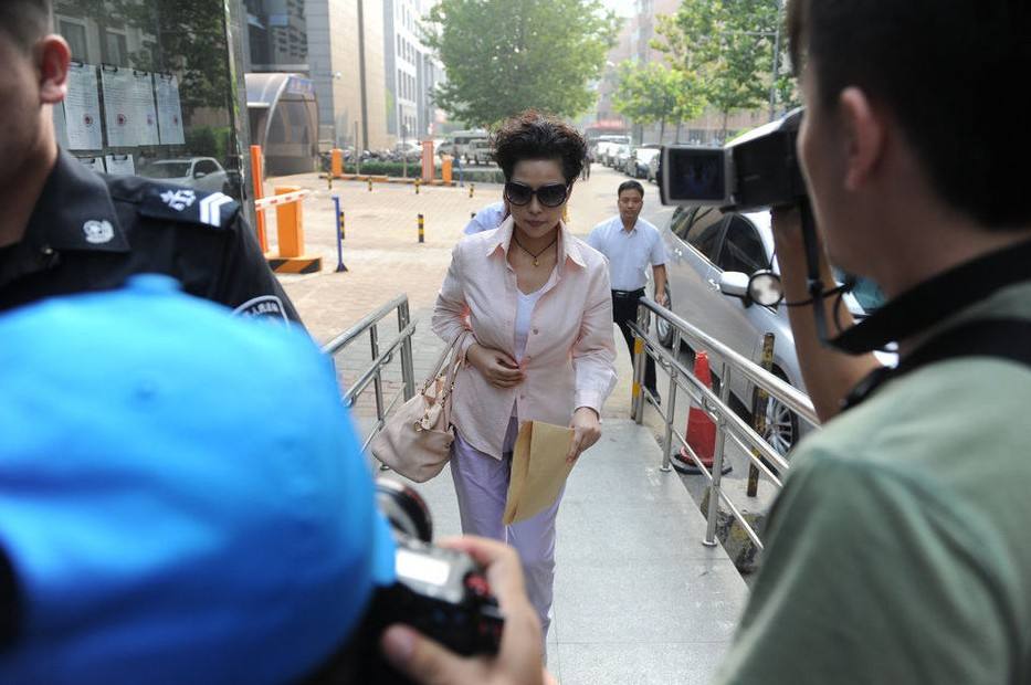 六位最坑爹明星子女，张国立儿子被送进监狱，有人扬言炸美国学校