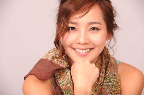 人鱼公主柳真前男友因抑郁症自杀和老公结婚11年育有两宝